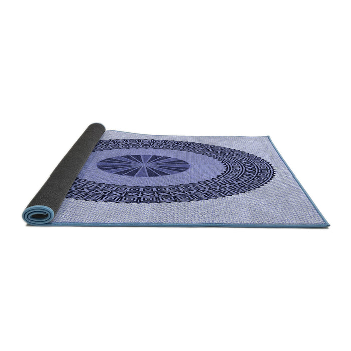 Thickness of Patterned Blue Rug, pat1020blu