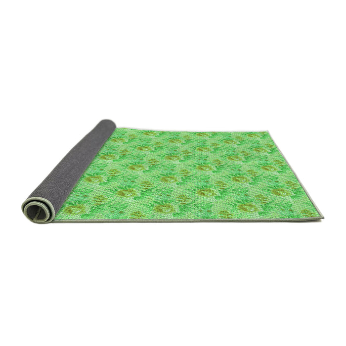 Thickness of Patterned Emerald Green Rug, pat1265grn
