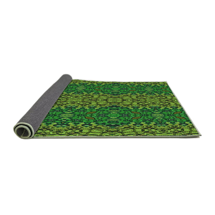 Thickness of Patterned Dark Forest Green Rug, pat1429grn