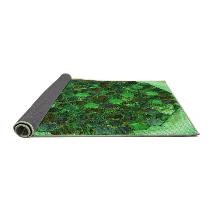 Thickness of Patterned Dark Forest Green Rug, pat1515grn
