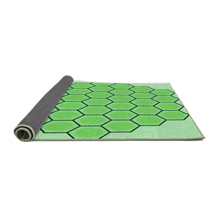 Thickness of Patterned Green Rug, pat1730grn