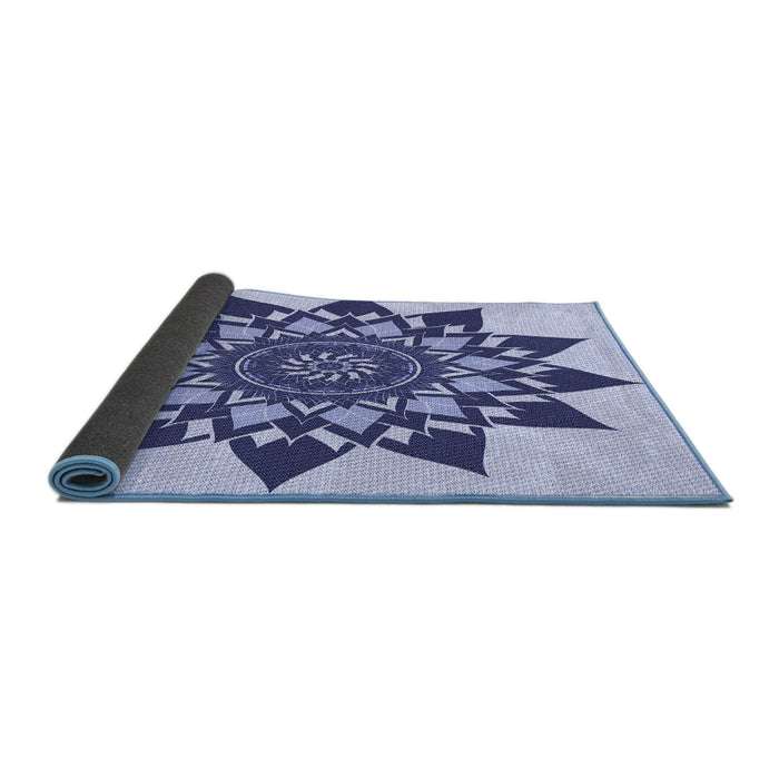 Thickness of Patterned Blue Rug, pat1884blu