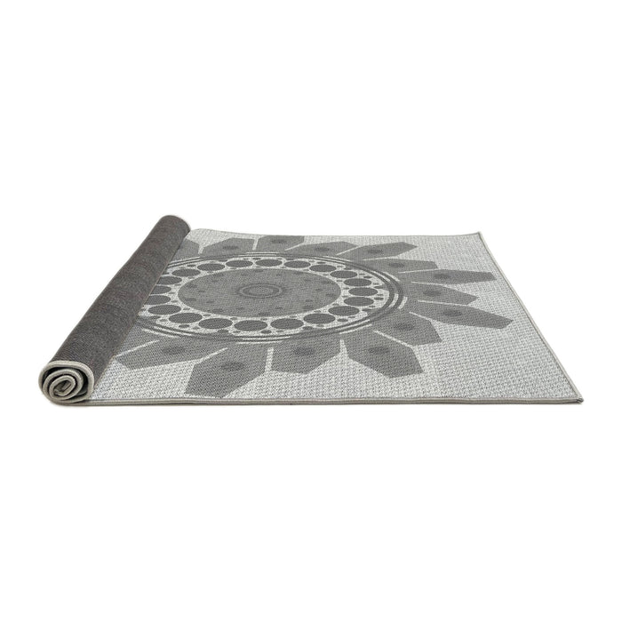Thickness of Patterned Gray Rug, pat1898gry