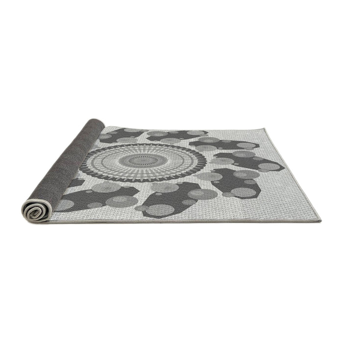 Thickness of Patterned Gray Rug, pat1906gry