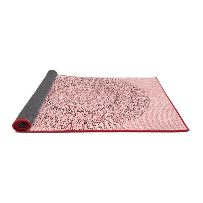 Thickness of Patterned Pink Rug, pat1939rd