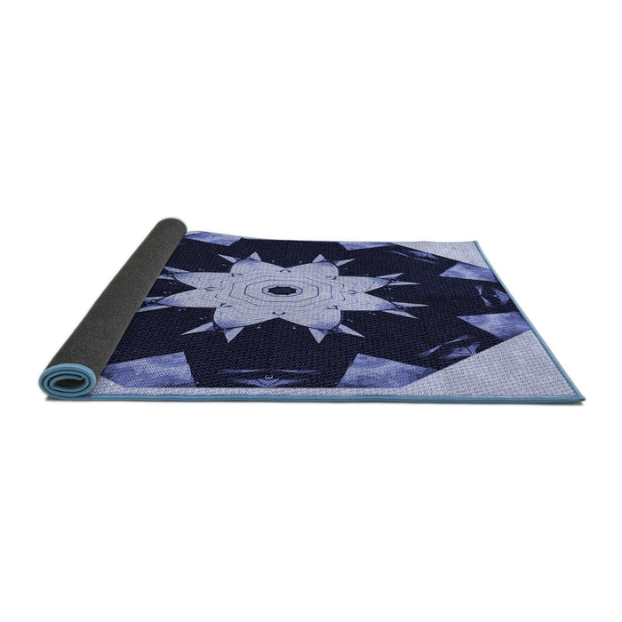 Thickness of Patterned Midnight Blue Rug, pat1945blu