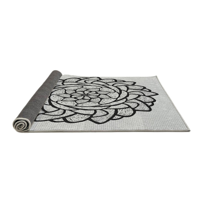 Thickness of Patterned Platinum Gray Rug, pat1979gry