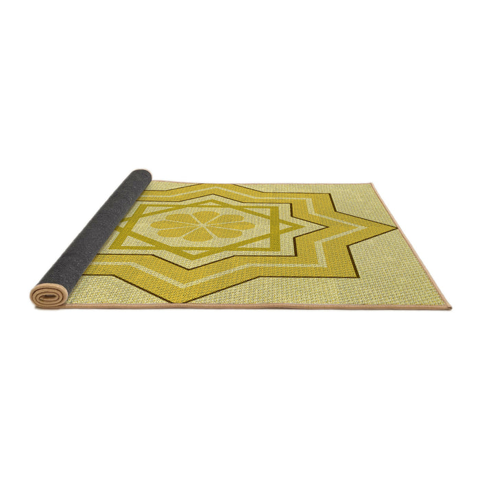 Thickness of Patterned Yellow Rug, pat2038yw