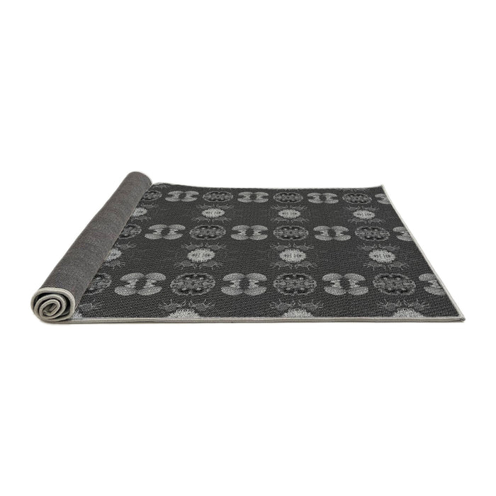 Thickness of Patterned Silver Gray Rug, pat2257gry