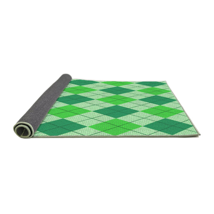 Thickness of Patterned Green Rug, pat245grn