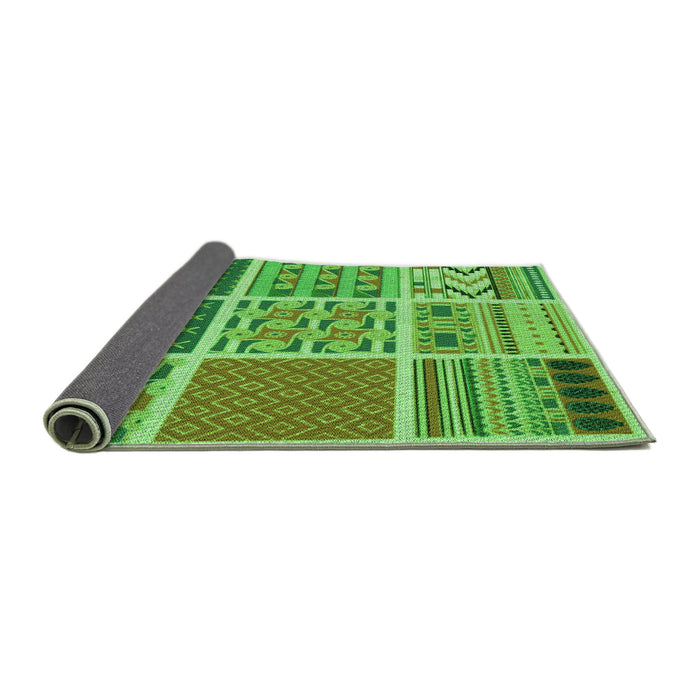 Thickness of Patterned Emerald Green Rug, pat2679grn