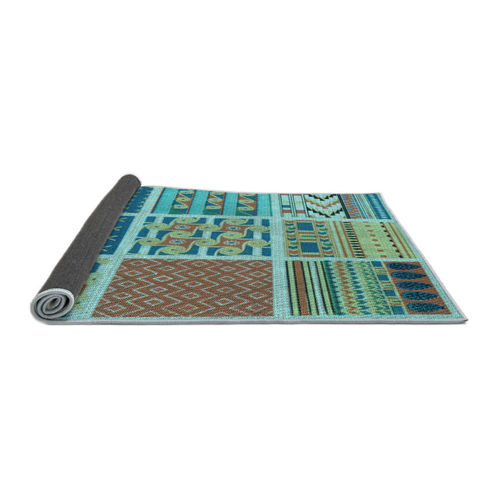 Thickness of Patterned Turquoise Green Rug, pat2679lblu