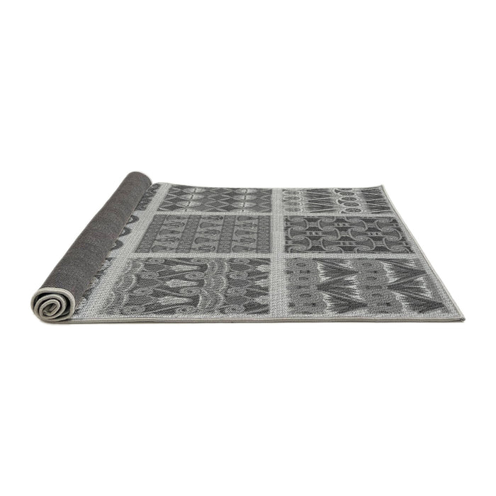 Thickness of Patterned Cloud Gray Rug, pat2684gry