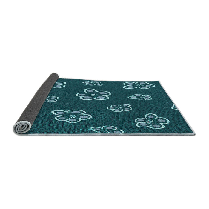 Thickness of Patterned Medium Teal Green Rug, pat2731lblu