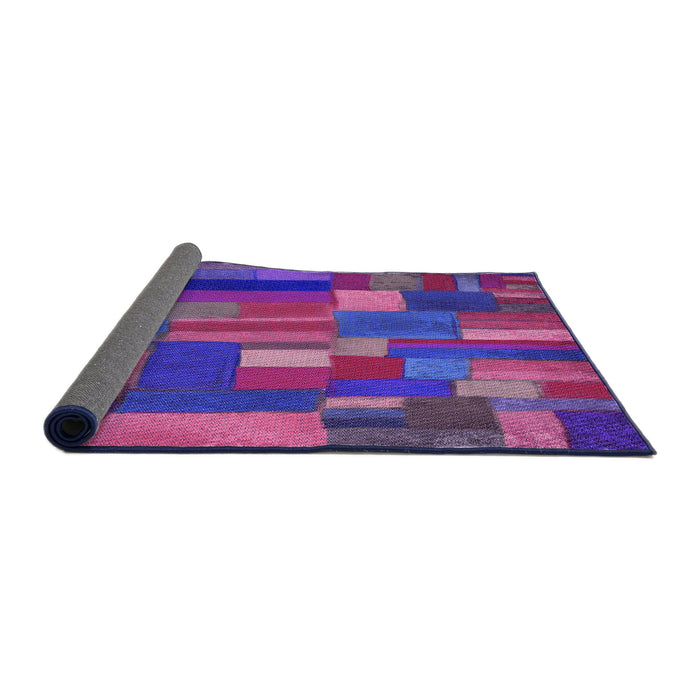 Thickness of Patterned Dark Magenta Purple Rug, pat28pur