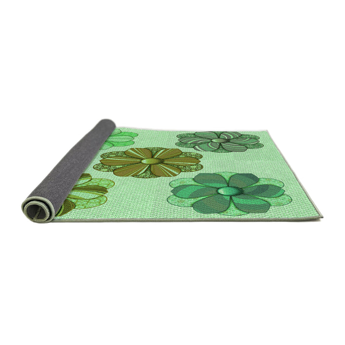 Thickness of Patterned Green Rug, pat2863grn