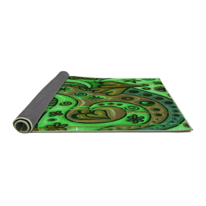 Thickness of Patterned Dark Forest Green Rug, pat3034grn