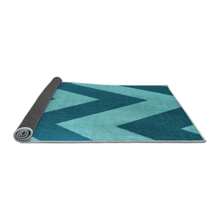 Thickness of Patterned Dark Cyan Green Rug, pat3547lblu
