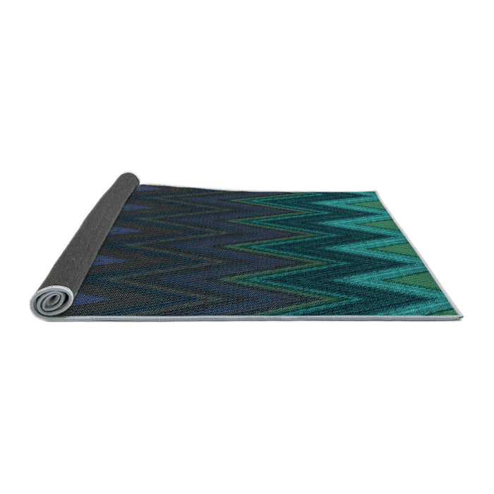 Thickness of Patterned Dark Cyan Green Rug, pat3589lblu