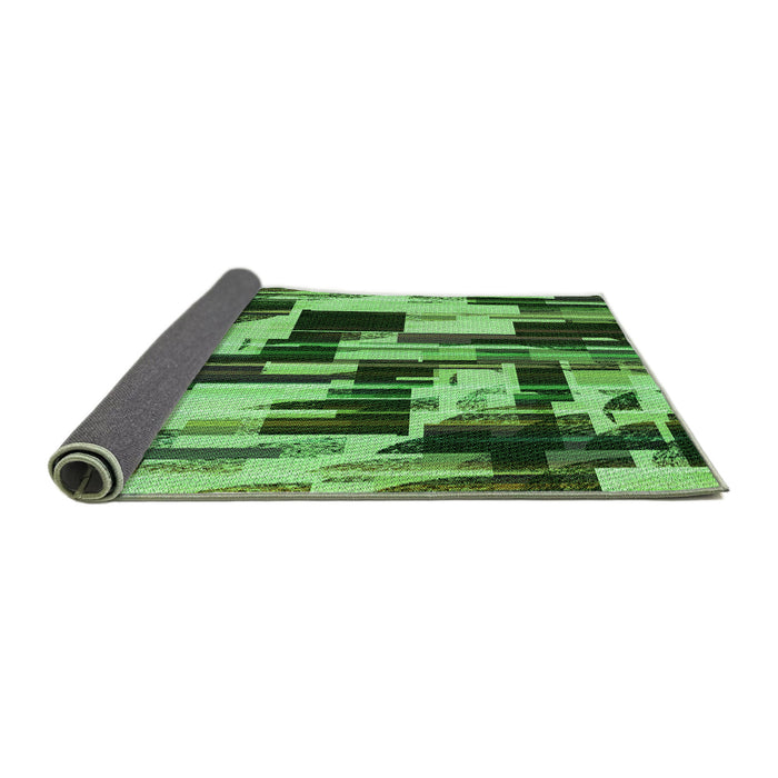Thickness of Patterned Emerald Green Rug, pat3592grn