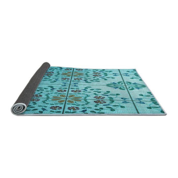Thickness of Patterned Light Sea Green Rug, pat3663lblu
