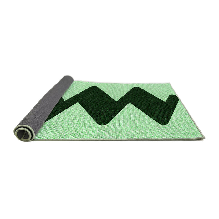 Thickness of Patterned Medium Forest Green Rug, pat3980grn