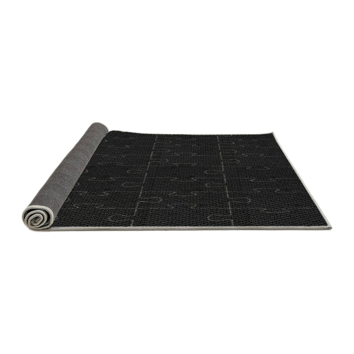 Thickness of Patterned Black Rug, pat468gry