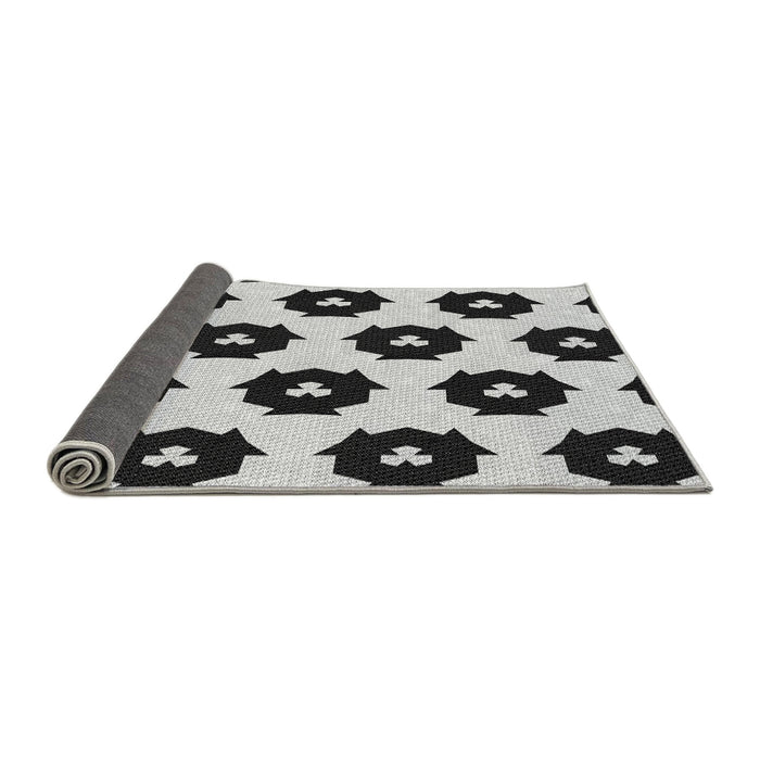 Thickness of Patterned Black Rug, pat548gry