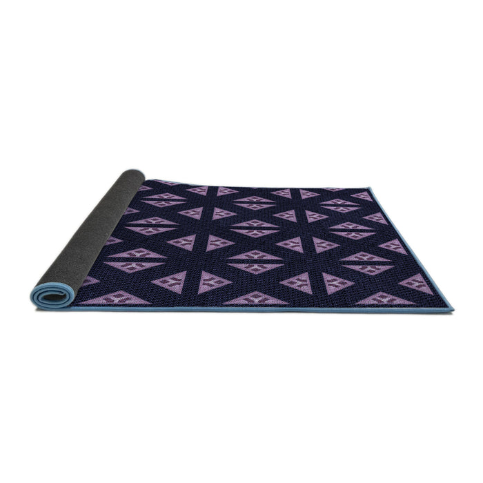 Thickness of Patterned Midnight Gray Rug, pat555blu