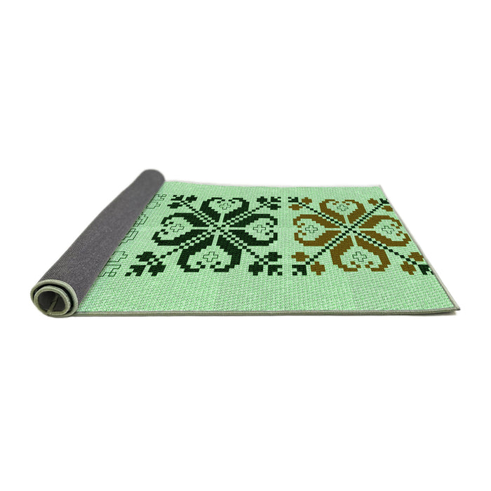 Thickness of Patterned Green Rug, pat642grn