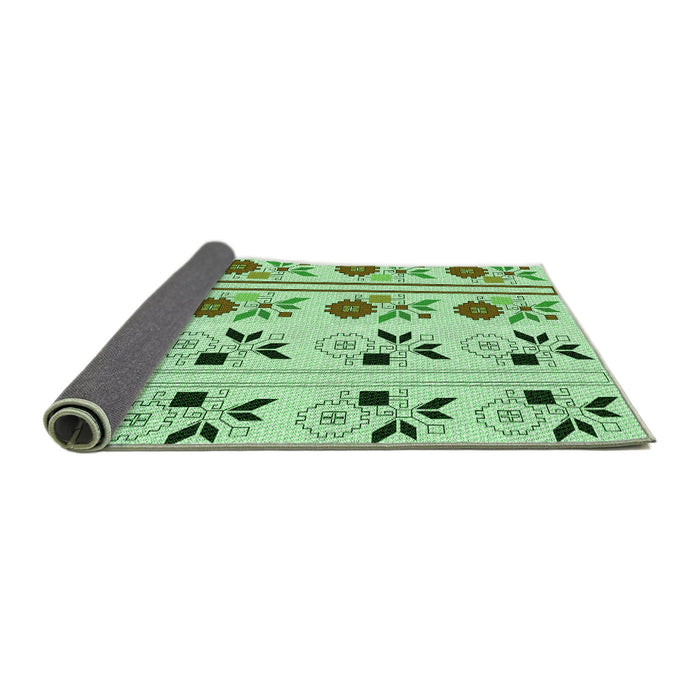 Thickness of Patterned Green Rug, pat645grn
