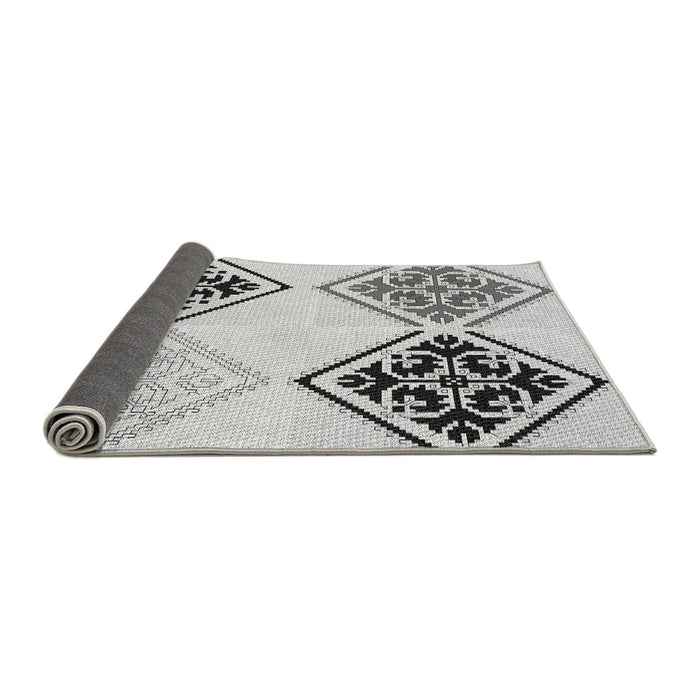 Thickness of Patterned Platinum Gray Rug, pat646gry