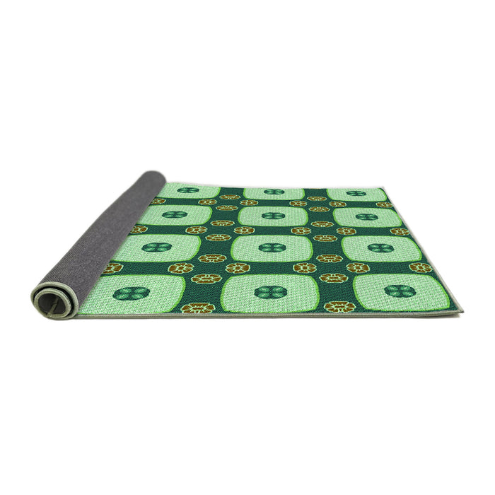 Thickness of Patterned Medium Forest Green Rug, pat695grn