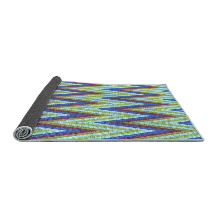 Thickness of Patterned Light Green Rug, pat708lblu