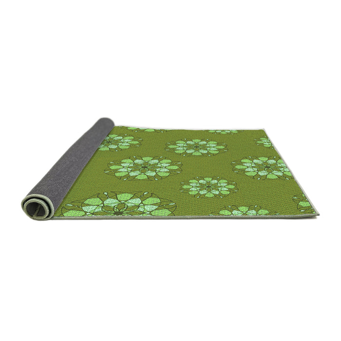 Thickness of Patterned Green Rug, pat745grn