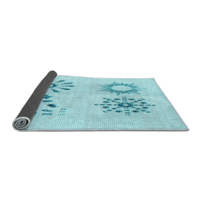 Thickness of Patterned Diamond Blue Rug, pat901lblu