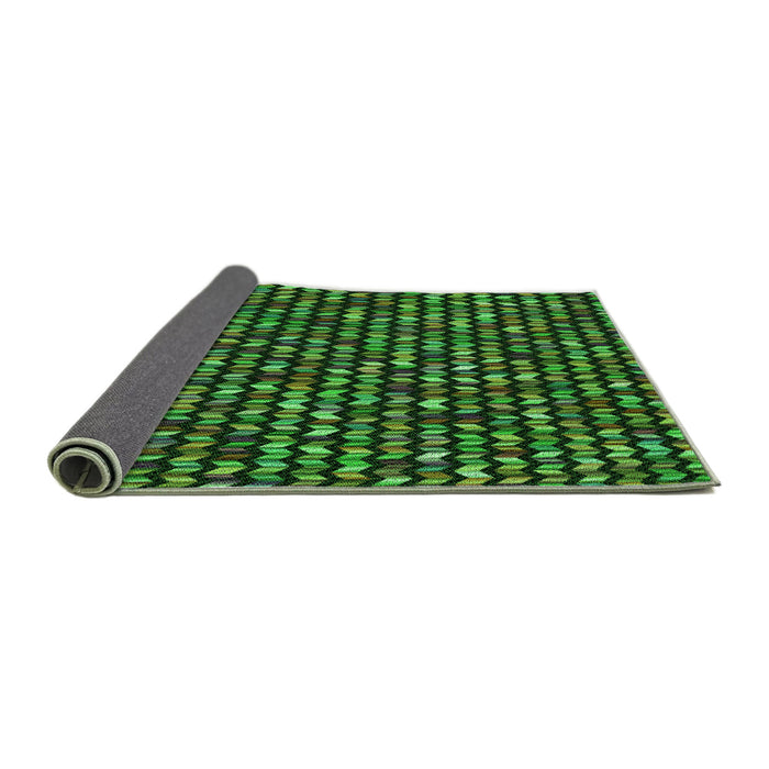 Thickness of Patterned Dark Forest Green Rug, pat950grn
