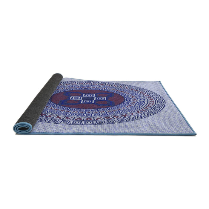 Thickness of Patterned Blue Rug, pat998blu
